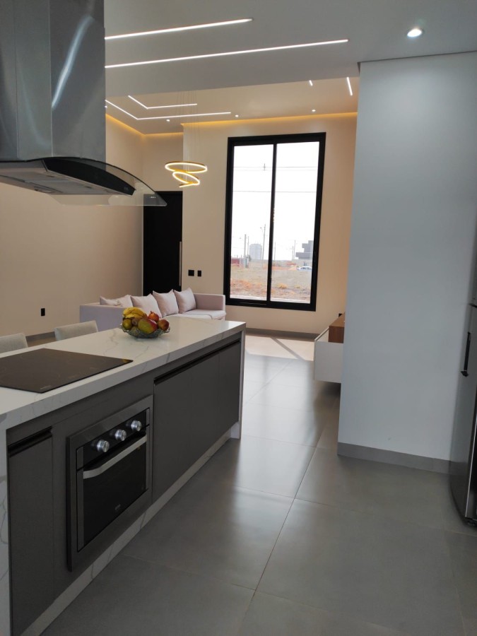 Casa à venda com 3 quartos, 183m² - Foto 7