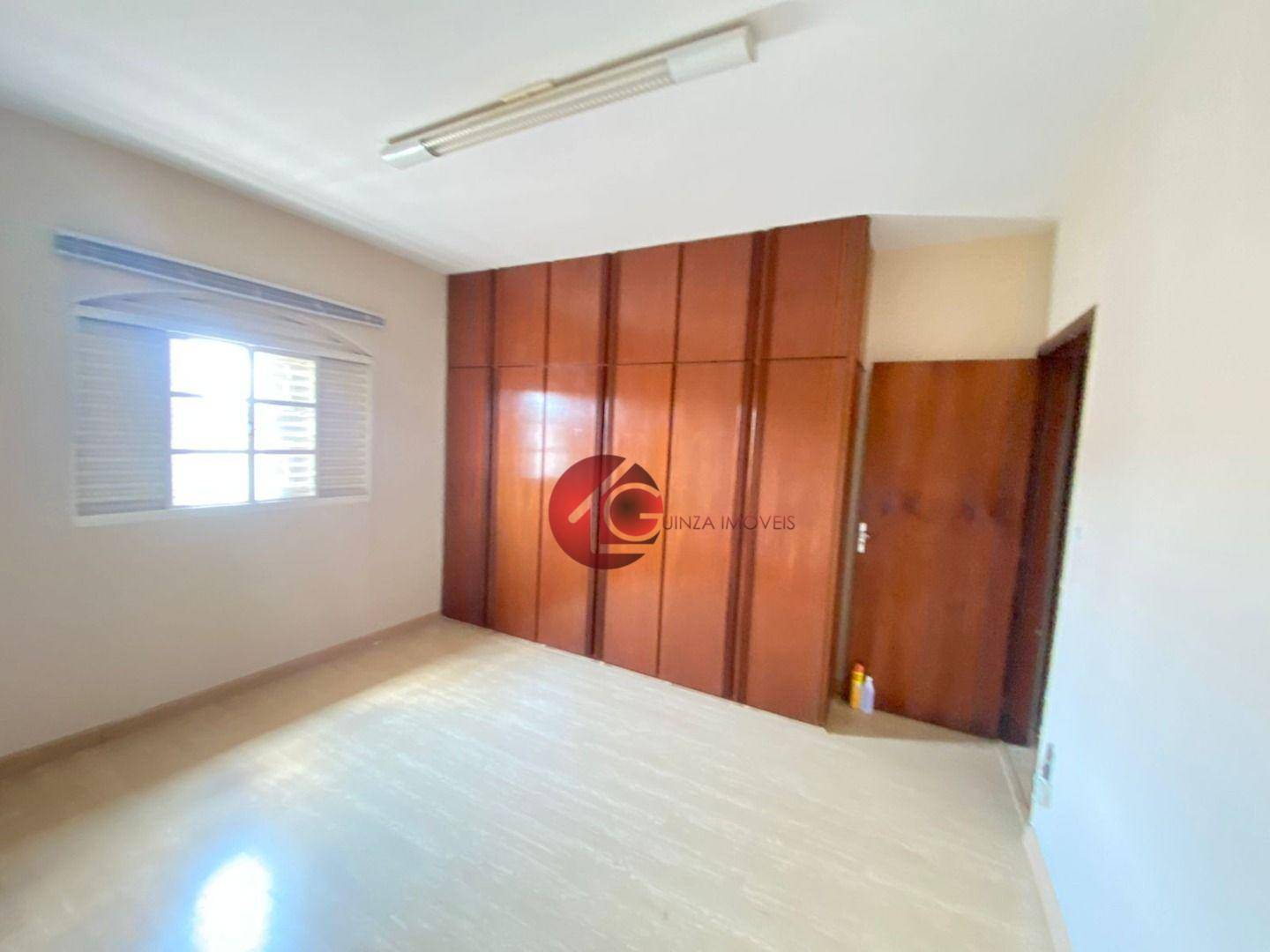 Casa à venda com 3 quartos, 230m² - Foto 7