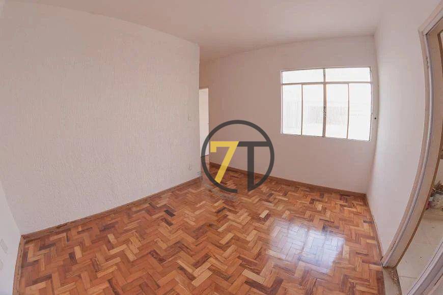 Apartamento à venda com 3 quartos, 80m² - Foto 3