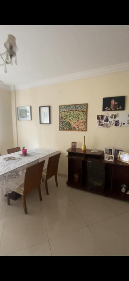 Apartamento à venda com 2 quartos, 70m² - Foto 1