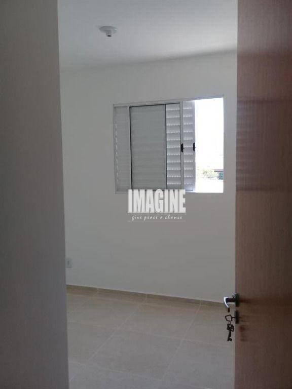 Apartamento à venda com 2 quartos, 44m² - Foto 7