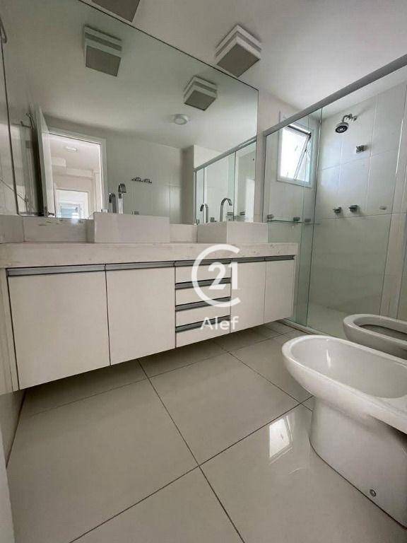 Apartamento à venda com 3 quartos, 241m² - Foto 62