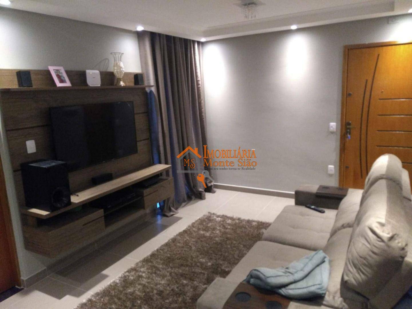 Apartamento à venda com 2 quartos, 82m² - Foto 2