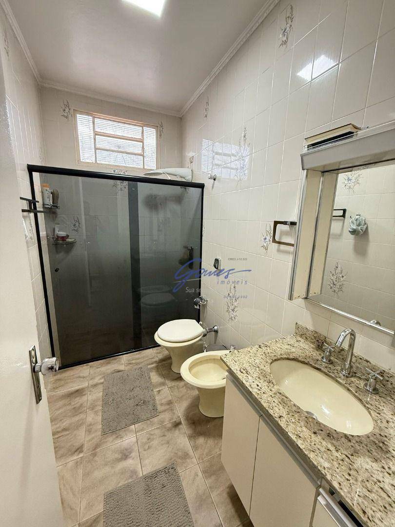 Casa à venda com 3 quartos, 252m² - Foto 10