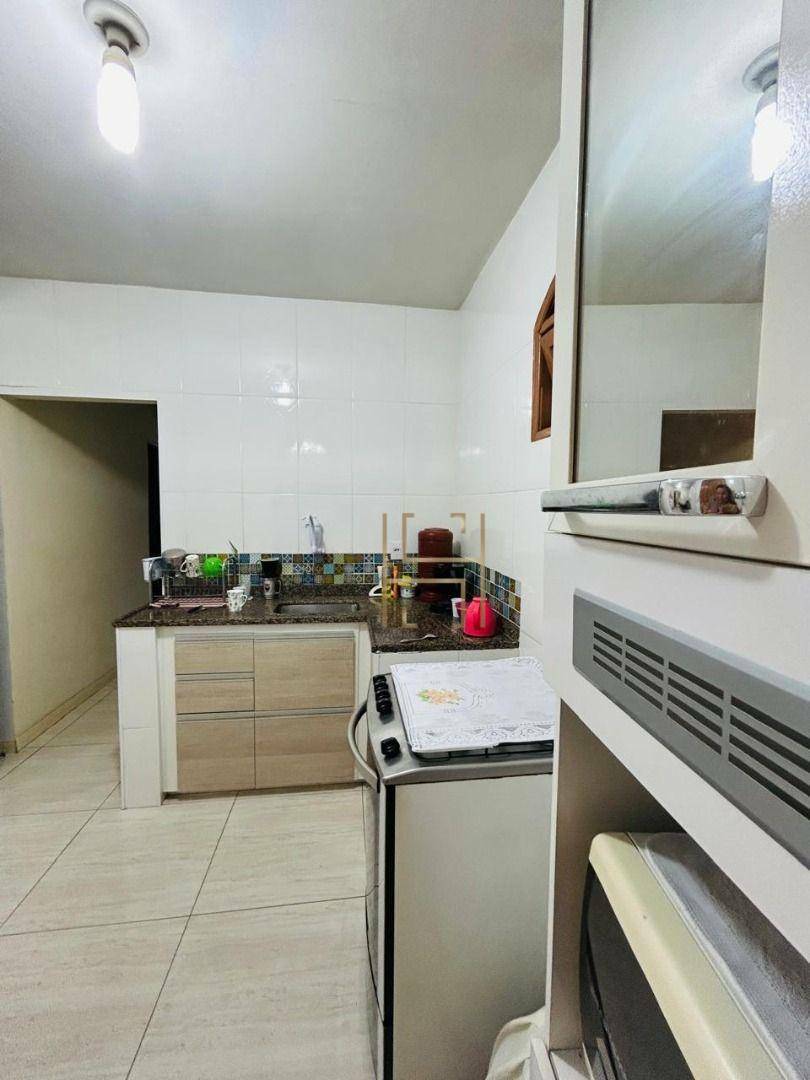 Casa à venda com 3 quartos, 253m² - Foto 13