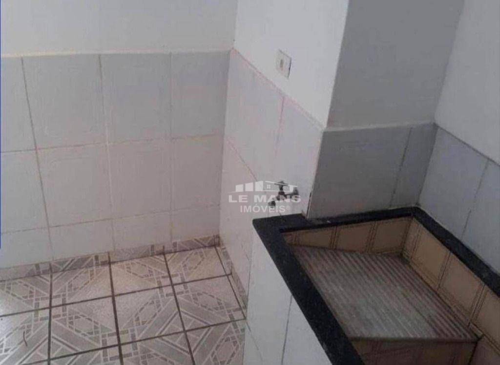 Casa à venda com 2 quartos, 101m² - Foto 11