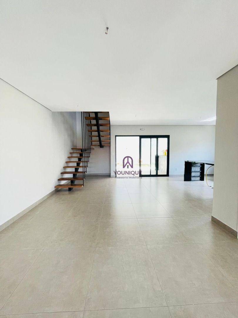 Casa à venda com 3 quartos, 153m² - Foto 4