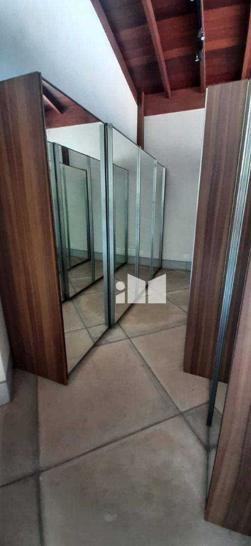 Casa à venda com 4 quartos, 421m² - Foto 8