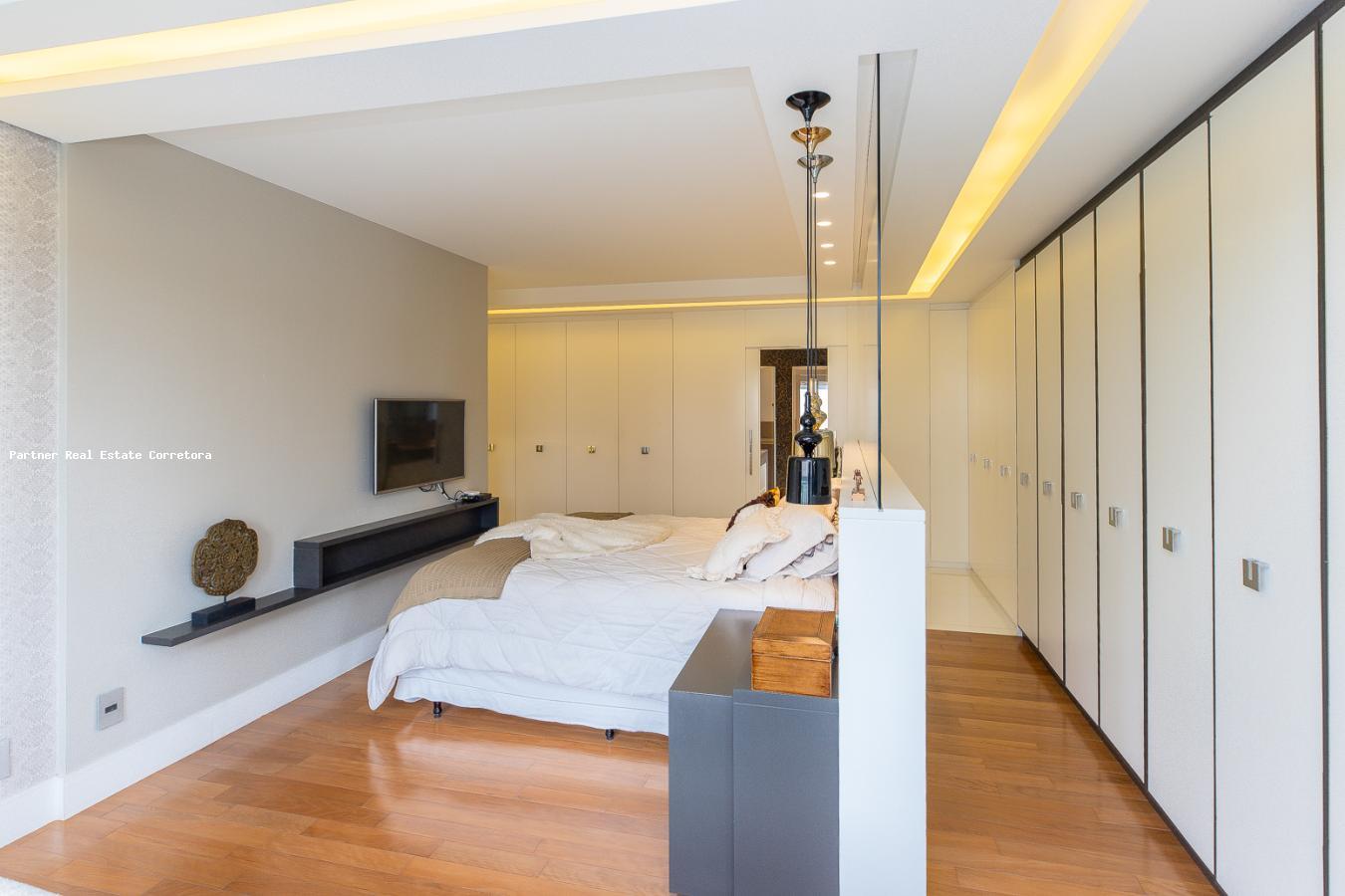 Apartamento à venda com 4 quartos, 335m² - Foto 11