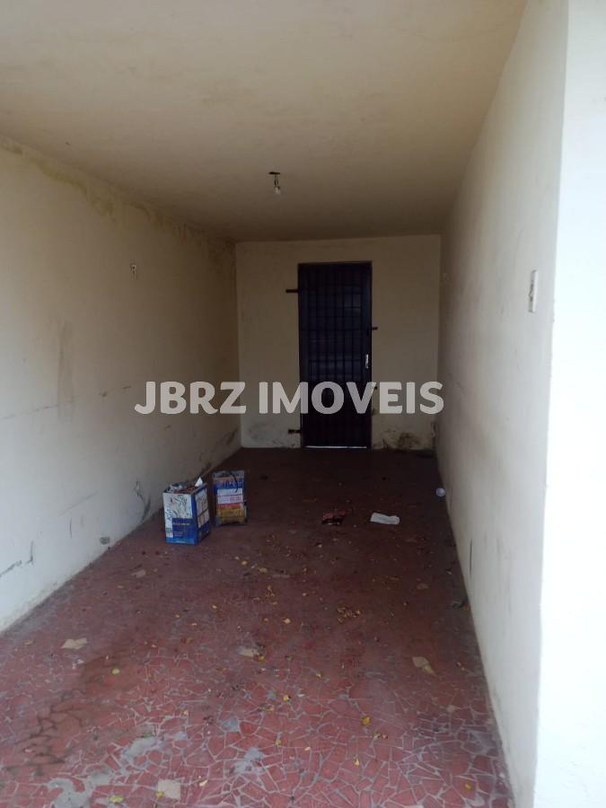 Casa à venda com 2 quartos, 256m² - Foto 3