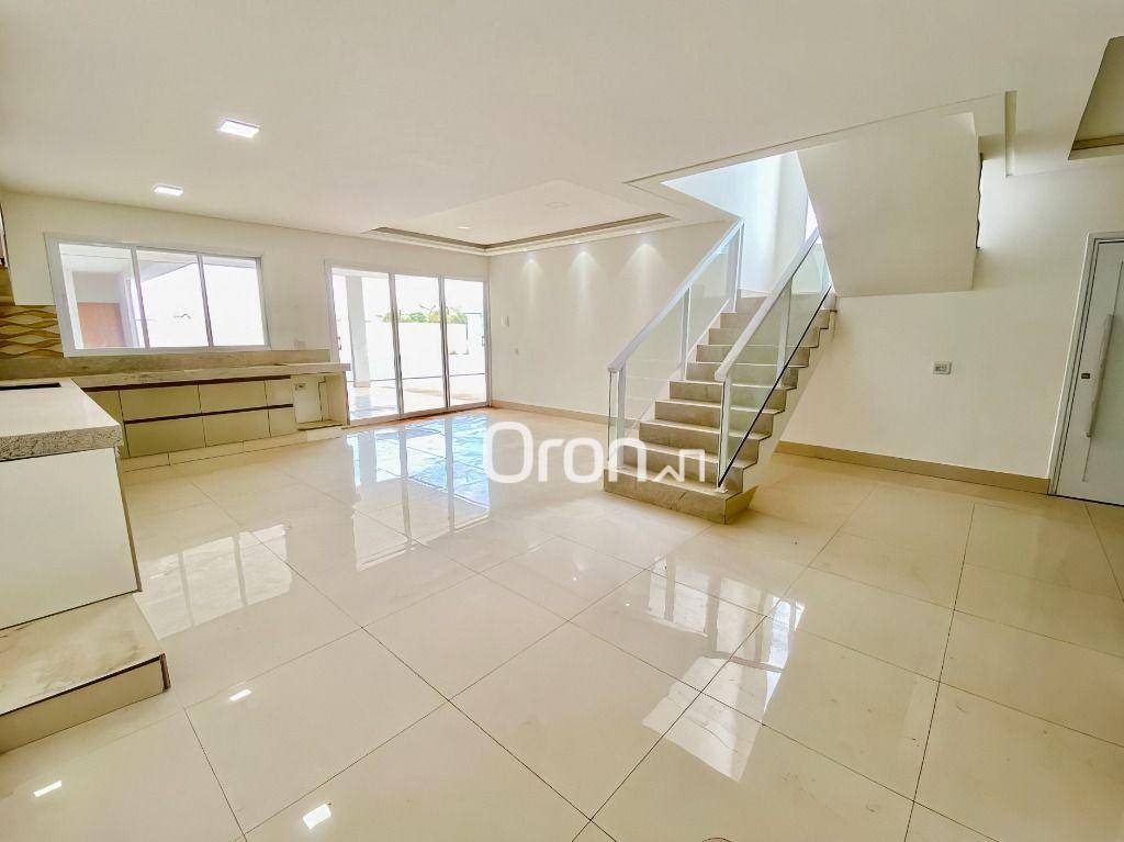 Sobrado, 4 quartos, 223 m² - Foto 2