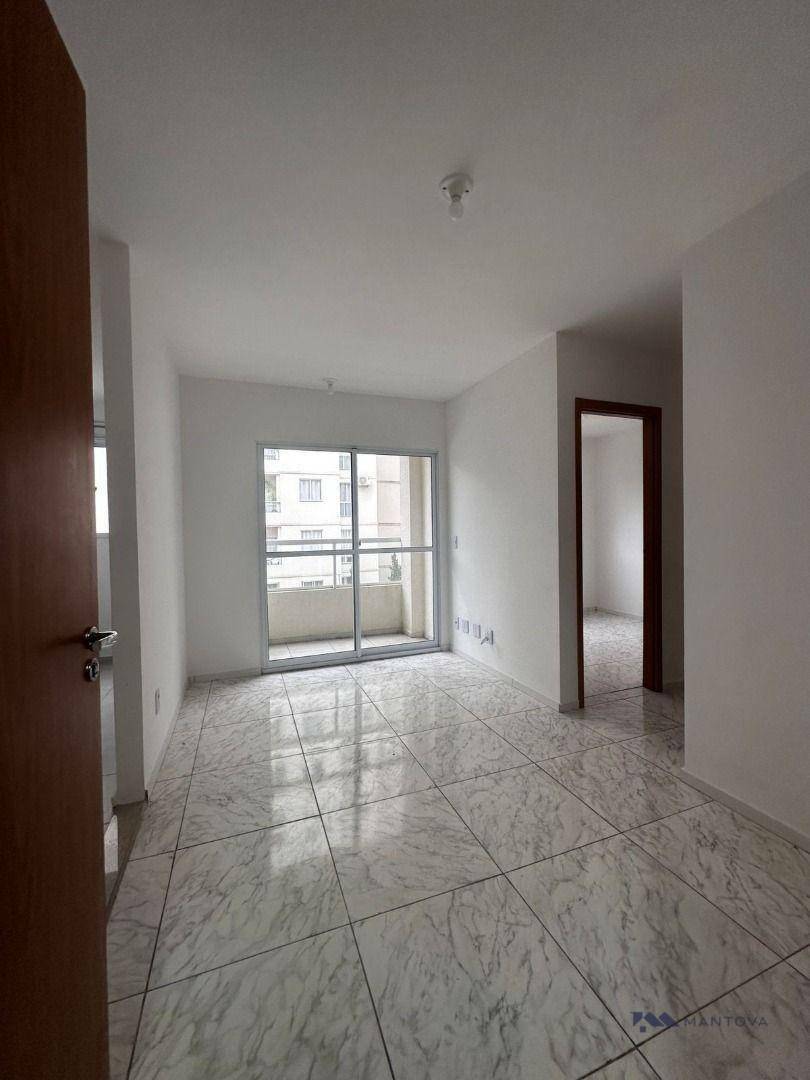 Apartamento à venda com 2 quartos, 44m² - Foto 4