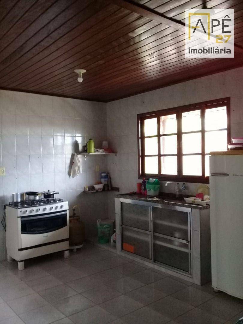 Casa à venda com 3 quartos, 190m² - Foto 3