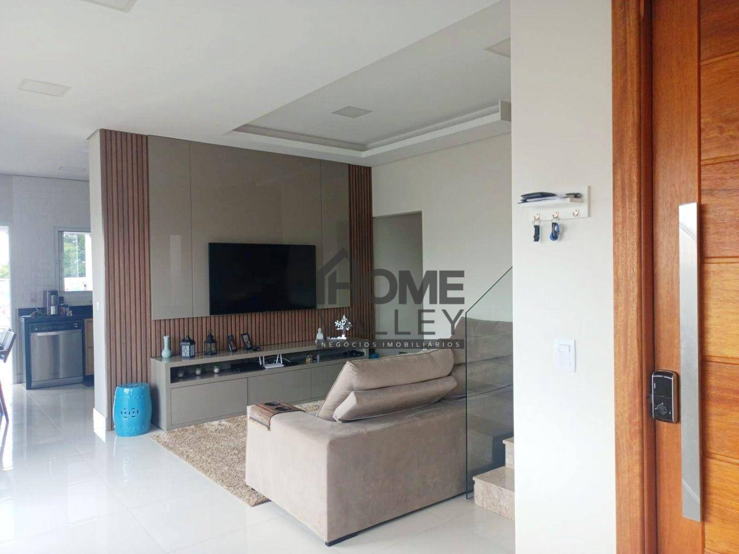 Casa de Condomínio à venda com 3 quartos, 231m² - Foto 3