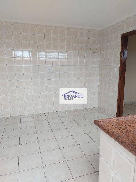 Sobrado à venda com 2 quartos, 170m² - Foto 13