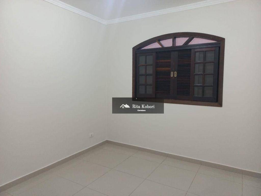 Casa à venda e aluguel com 3 quartos, 220m² - Foto 5