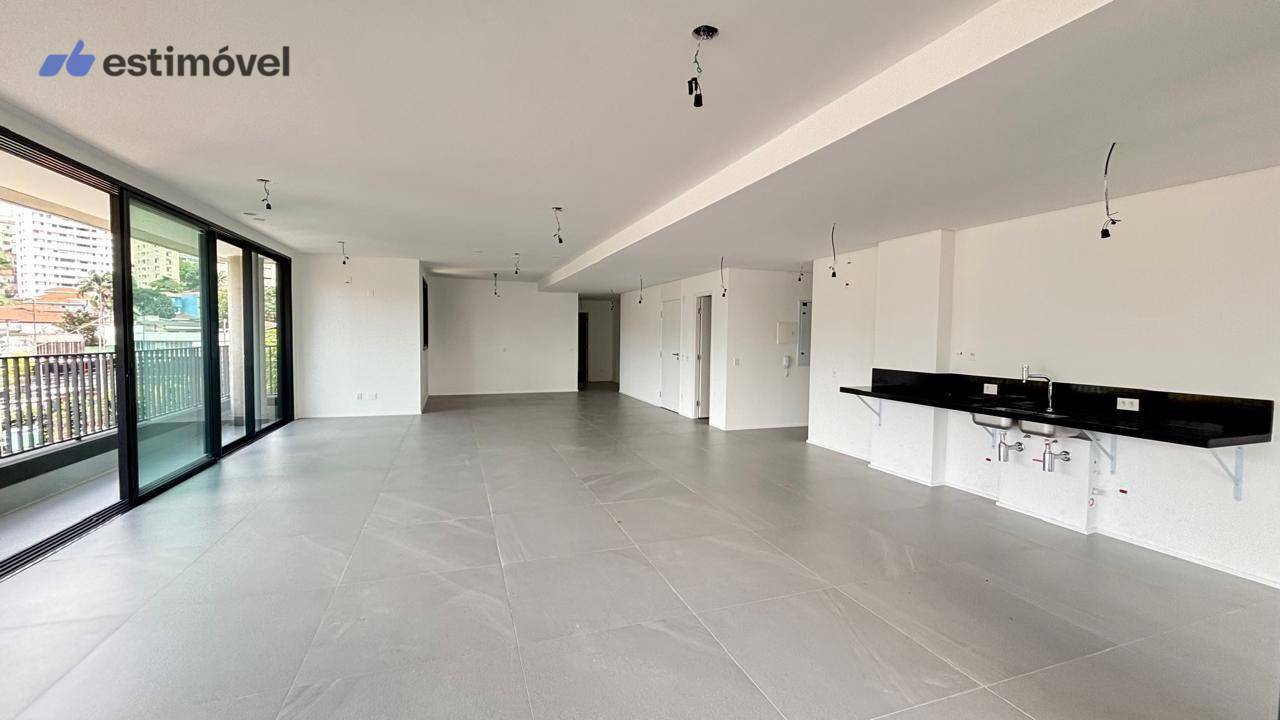 Apartamento à venda com 3 quartos, 218m² - Foto 2