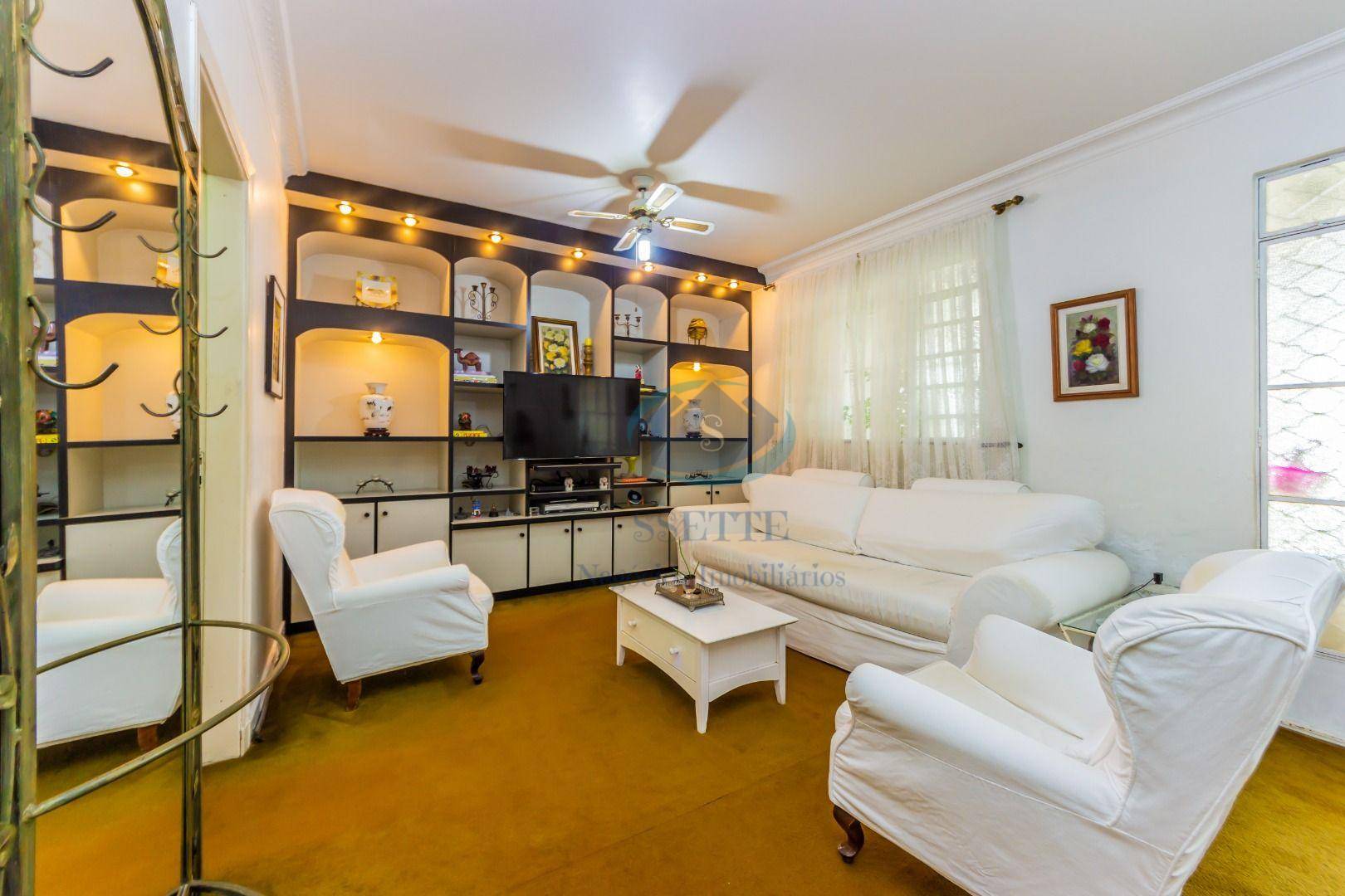 Casa, 4 quartos, 300 m² - Foto 1