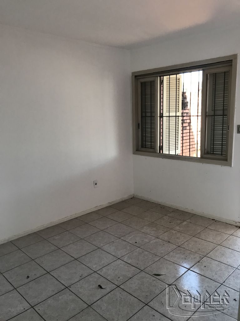 Casa à venda com 2 quartos, 71m² - Foto 3