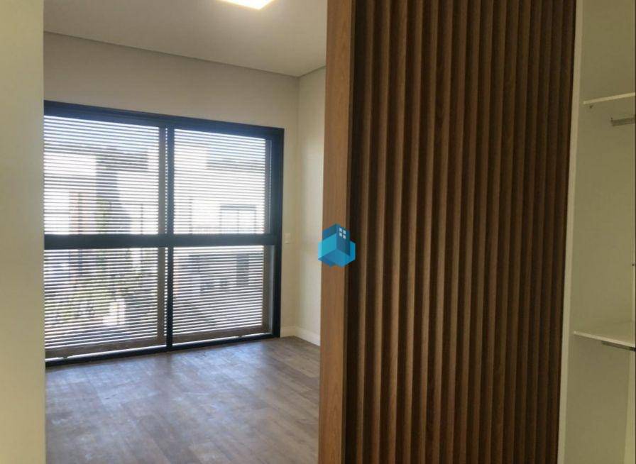 Casa à venda com 4 quartos, 310m² - Foto 35