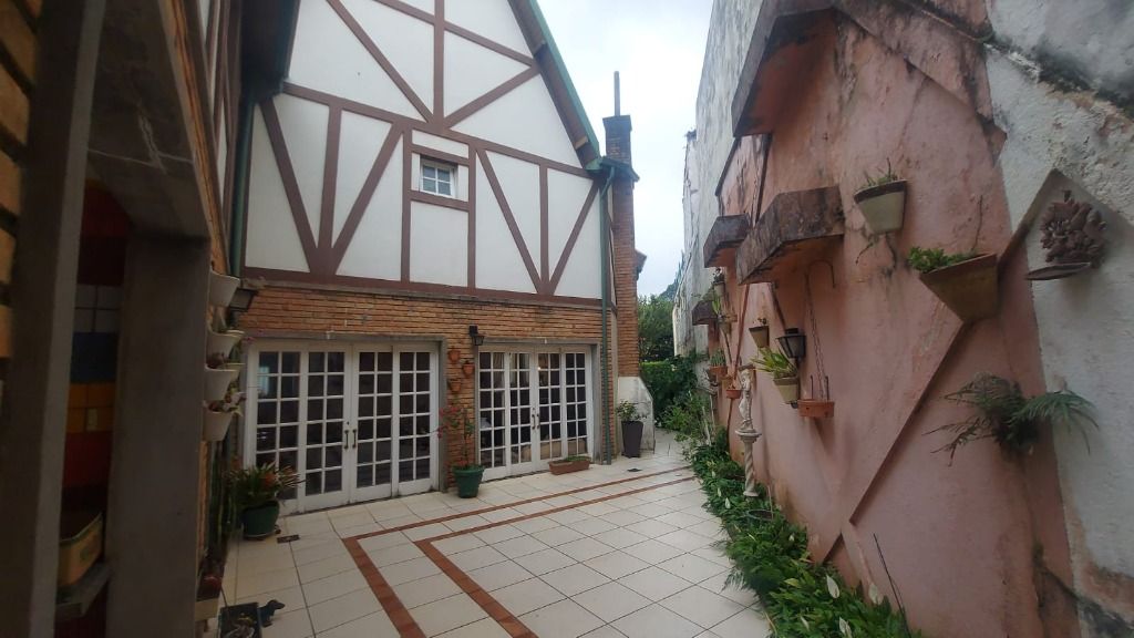 Casa de Condomínio à venda com 4 quartos, 462m² - Foto 5