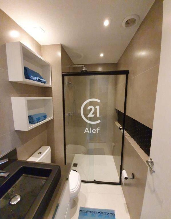 Apartamento à venda com 2 quartos, 62m² - Foto 18