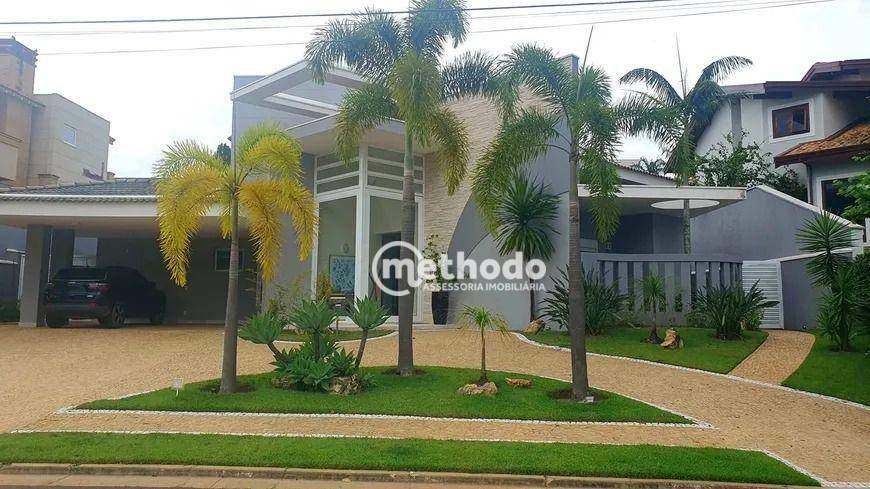 Casa à venda com 4 quartos, 415m² - Foto 1