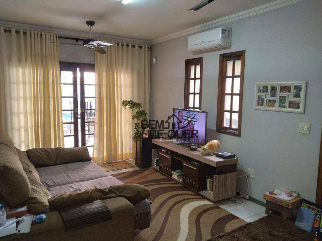 Sobrado à venda com 3 quartos, 152m² - Foto 1