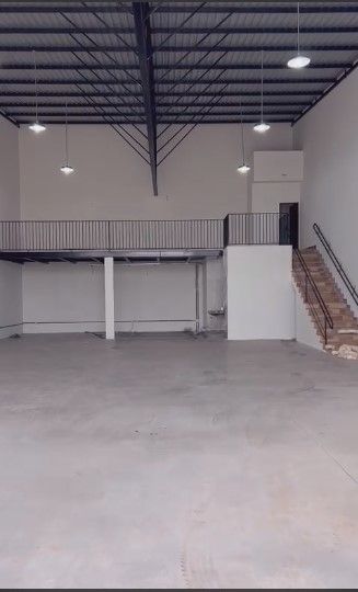 Loja-Salão para alugar, 320m² - Foto 1