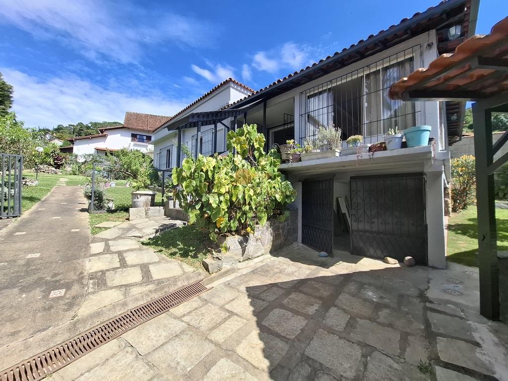 Casa à venda com 3 quartos, 600m² - Foto 36