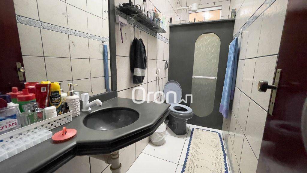 Casa à venda com 3 quartos, 225m² - Foto 12