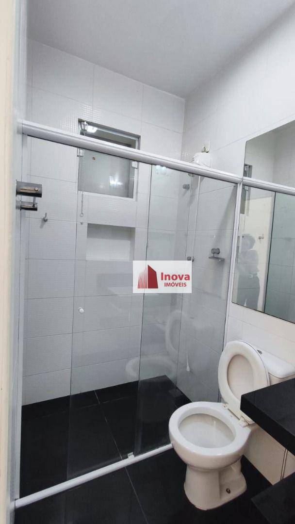 Apartamento para alugar com 3 quartos, 140m² - Foto 16