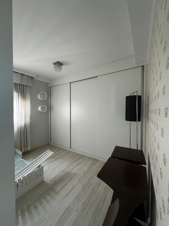 Apartamento para alugar com 3 quartos, 232m² - Foto 9