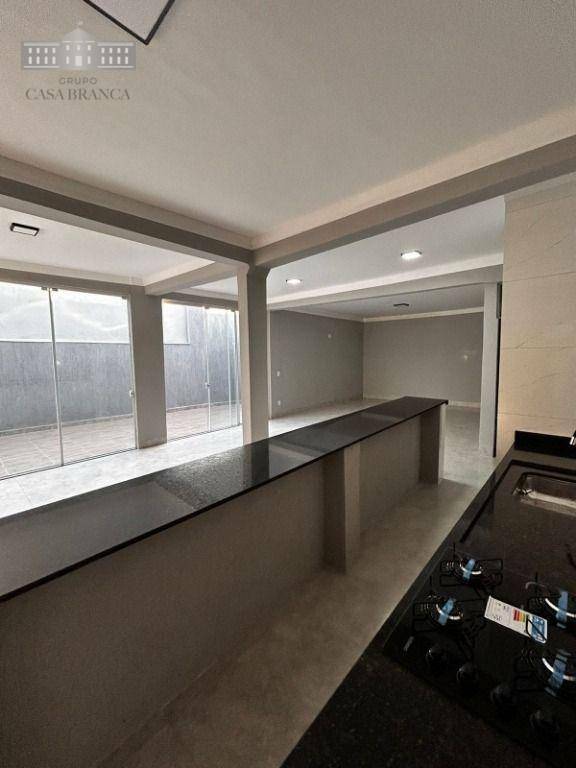 Sobrado à venda com 3 quartos, 217m² - Foto 4