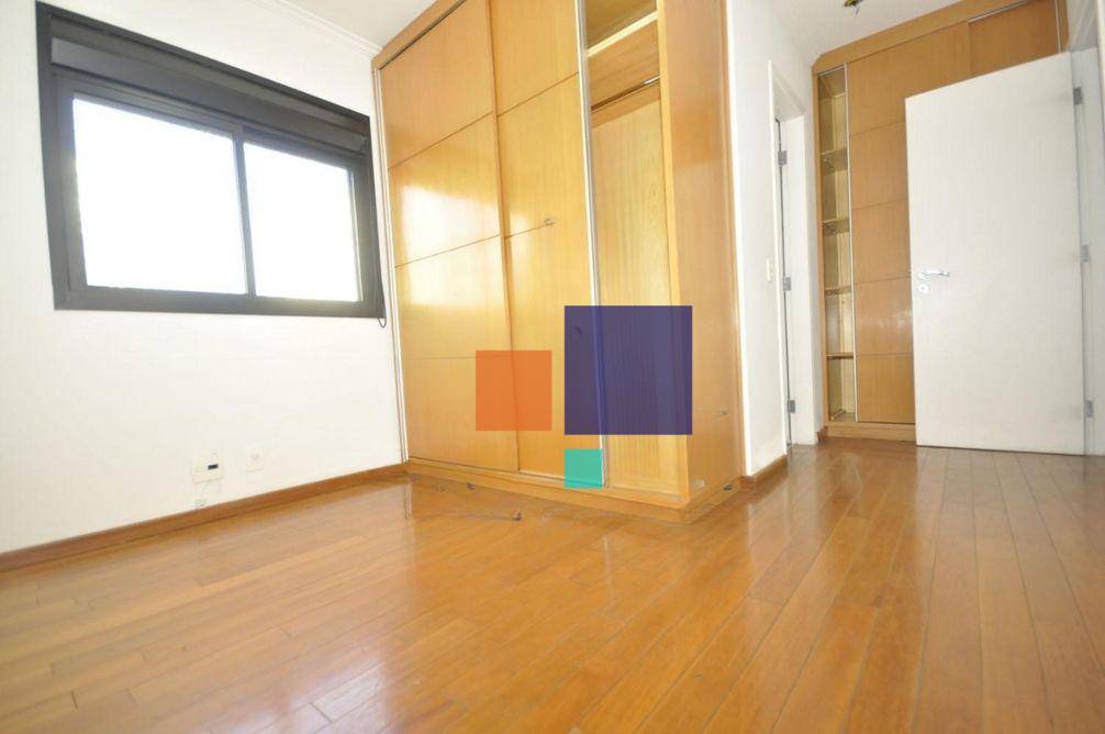 Apartamento para alugar com 4 quartos, 160m² - Foto 17