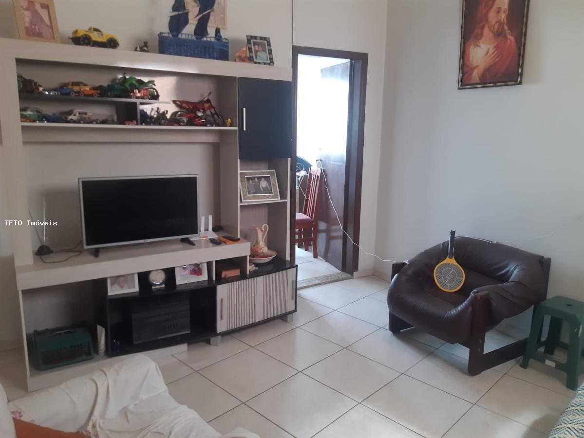 Casa à venda com 3 quartos - Foto 4