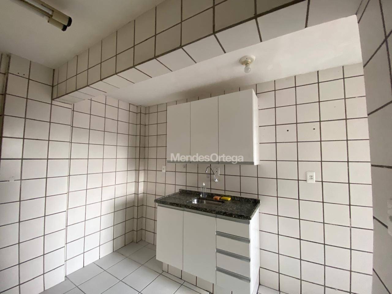Apartamento para alugar com 2 quartos, 70m² - Foto 9