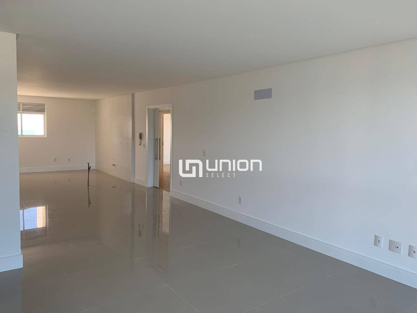 Apartamento à venda com 4 quartos, 153m² - Foto 7