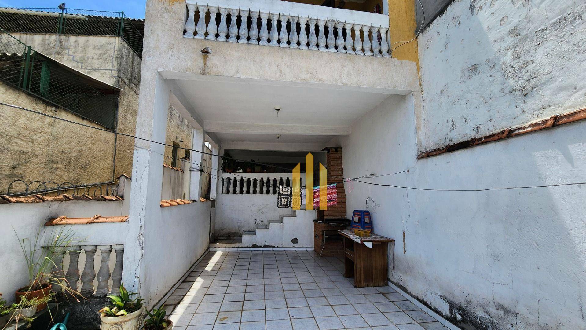 Sobrado à venda e aluguel com 3 quartos, 180m² - Foto 11