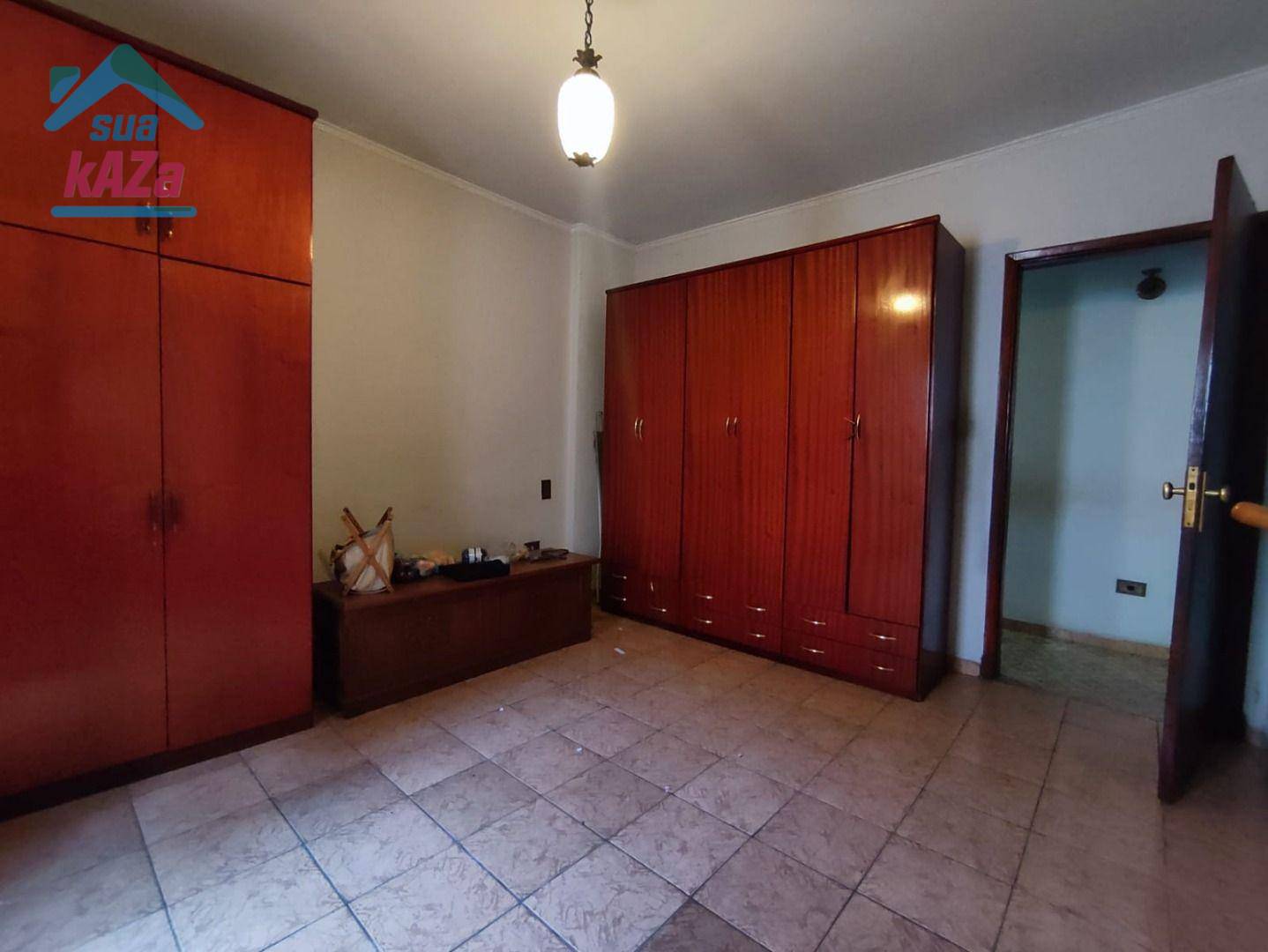 Casa à venda com 4 quartos, 250m² - Foto 17