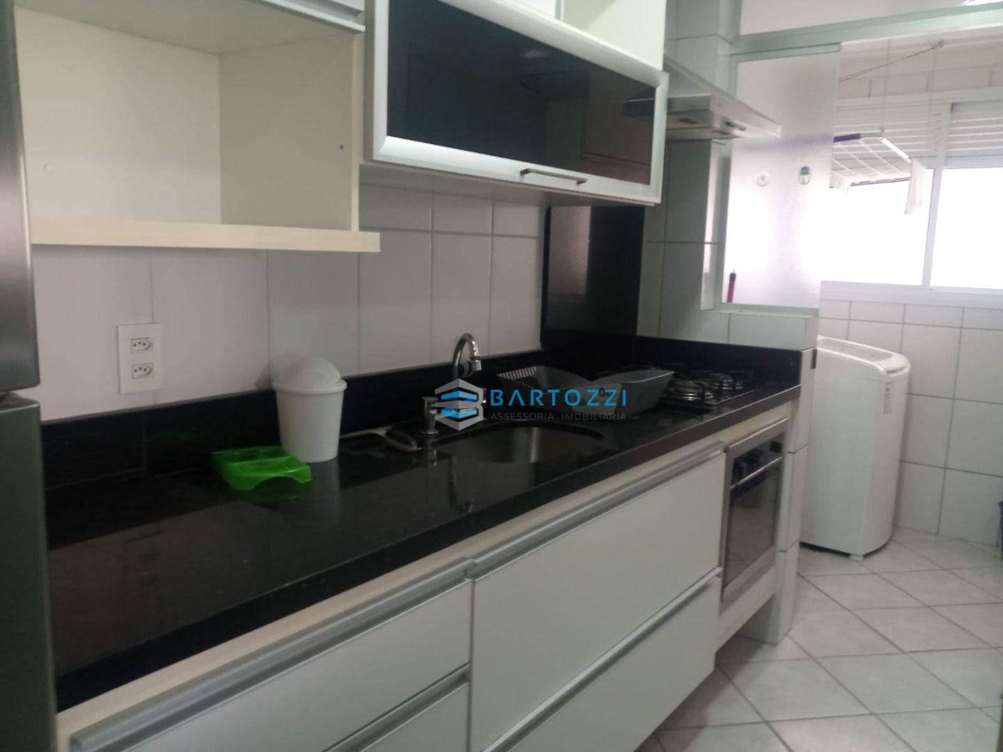 Apartamento à venda com 2 quartos, 70m² - Foto 16