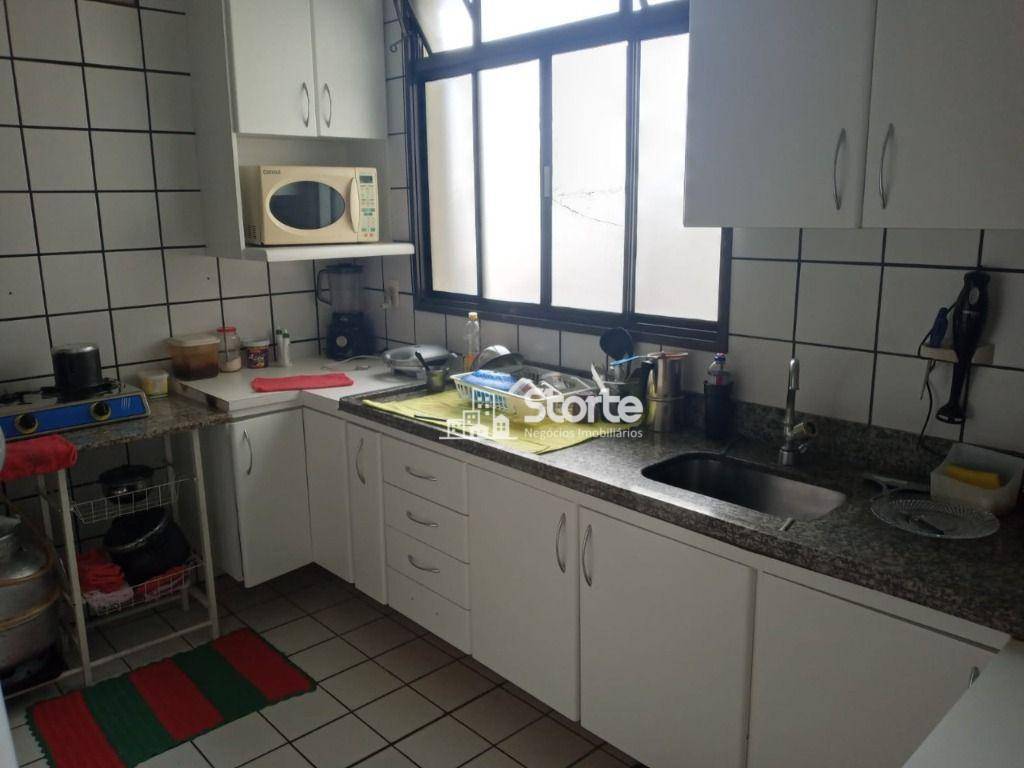 Apartamento à venda com 2 quartos, 80m² - Foto 4