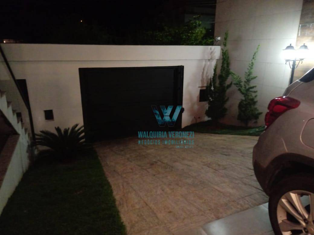 Casa de Condomínio à venda com 3 quartos, 311m² - Foto 3