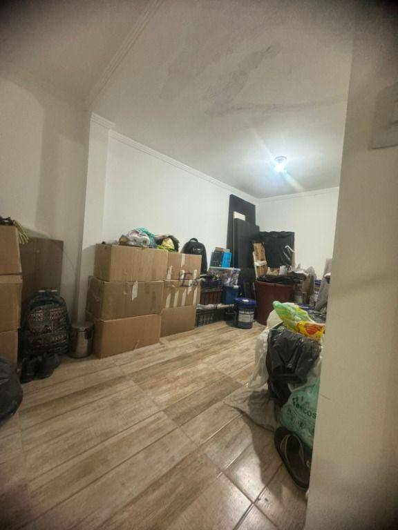 Sobrado à venda com 6 quartos, 240m² - Foto 27