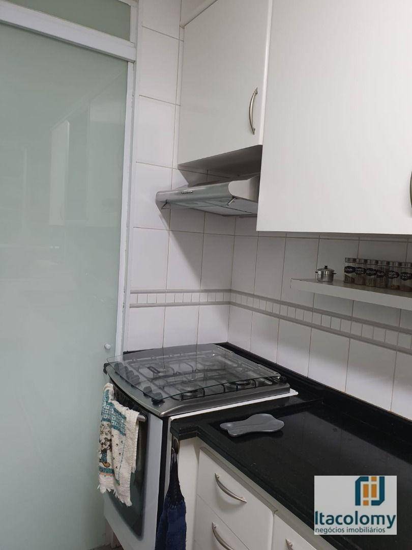 Apartamento à venda com 3 quartos, 139m² - Foto 17