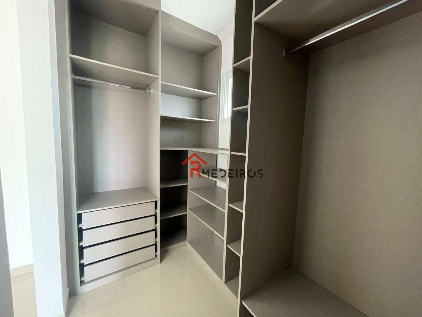 Apartamento à venda com 3 quartos, 170m² - Foto 15