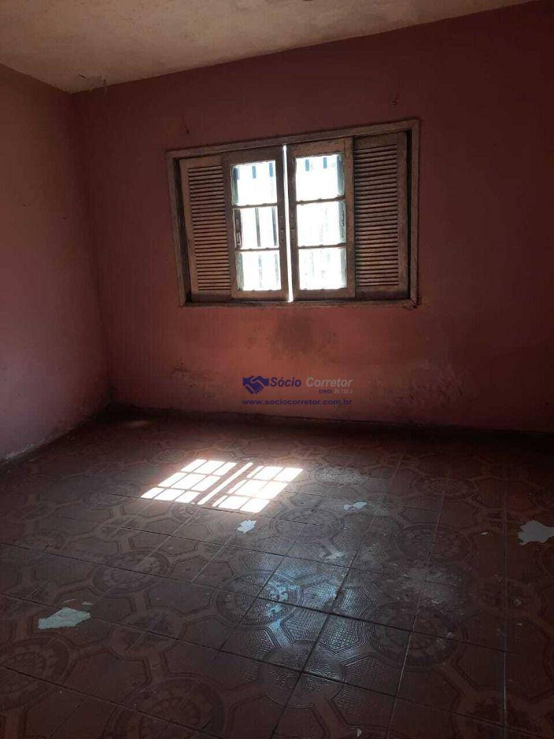 Sobrado à venda com 6 quartos, 240m² - Foto 15