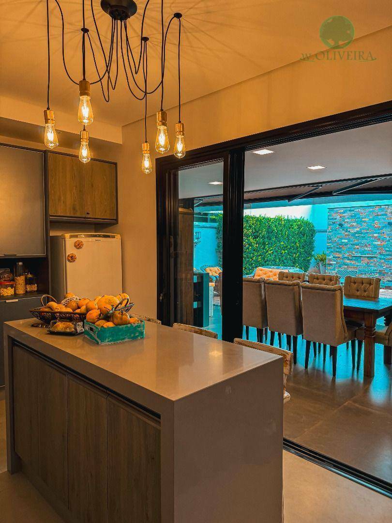 Casa à venda e aluguel com 3 quartos, 355m² - Foto 11