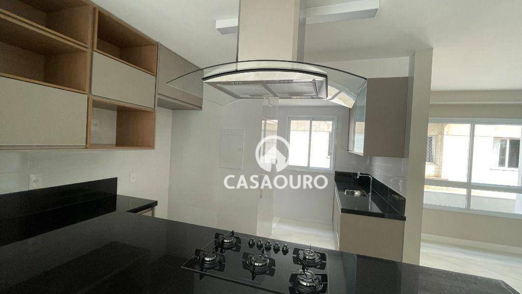 Apartamento para alugar com 3 quartos, 115m² - Foto 7