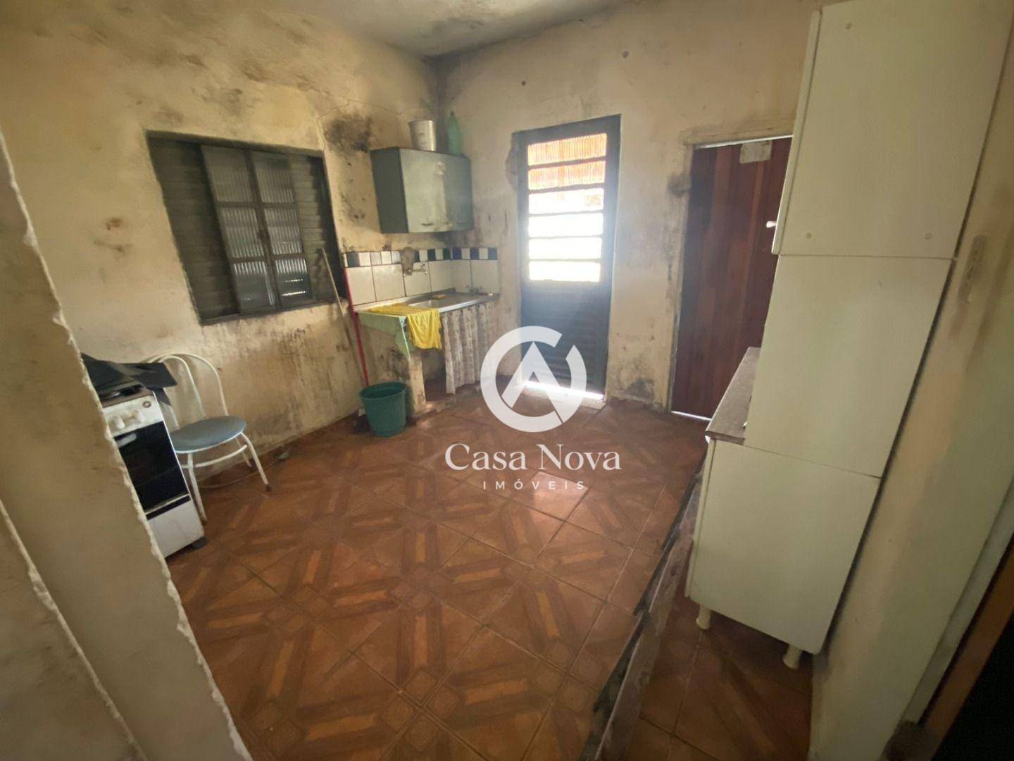 Casa à venda com 2 quartos, 68m² - Foto 9